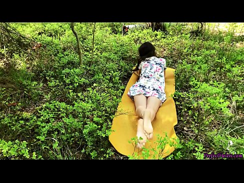 ❤️ 陌生人在Tinder上自慰我的阴部，并在树林里热情地做爱 ☑ Hard porn️❤